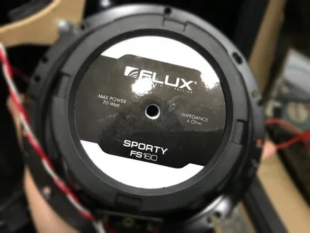 #올뉴카니발 하이리무진 flux fs160 스피커 교환 해보자.장안동카오디오전문점.런사—————운드 / 동대문구 장안동