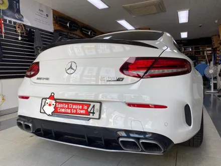 벤츠 c63s amg 루프스킨.그릴크롬.범퍼몰딩랩핑 해보자.장안동랩핑전문점.튜닝커스텀 / 동대문,광진구,중랑구