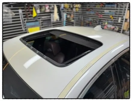 bmw 530i 천장 루프스킨 변색으로 깔끔하게 제거하면 비용이 얼마나 나올까?? / 동대문구 장안동