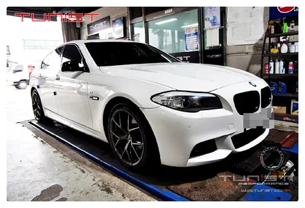 BMW F10 520d 불합격된 직관 배기, 준비엘 소음기 장착으로 합법 구조변경 및 파손된 자바라 수리까지 원스톱 해결! / 안산 상록