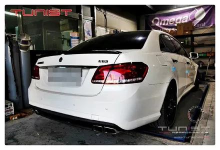 벤츠 W212 E63 AMG  커스텀 듀얼 배기튜닝, 야수의 본능을 깨우는 퍼포먼스 / 안산 상록