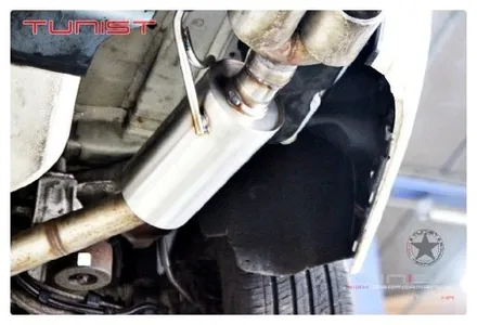 BMW F10 520d 불합격된 직관 배기, 준비엘 소음기 장착으로 합법 구조변경 및 파손된 자바라 수리까지 원스톱 해결! / 안산 상록