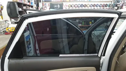 김해썬팅 루마썬팅동상점 아반테HD썬팅시공_레이노S5,루마썬팅,아티젠썬팅전면열차단,측후면썬팅완료 / 경남 김해