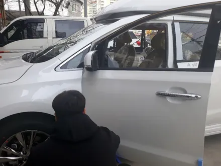 카니발 하이루프 ~ 하이리무진 부럽지 않는 업그레이드!카니발 하이루프 노블레스 신차패키지  경남 김해 창원 장유 진영 양산  부산 / 경남 김해