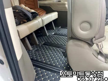 카니발(KA4)하이리무진 7인 차박레일 오버헤드콘솔LED버튼 후진등교체 브이쿨K 신차패키지까지~~김해브이쿨썬팅  랜드마스터루프박스/김해 창원 장유 진영 부산 양산 / 경남 김해
