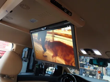 더뉴카니발 천정TV XM-1780X7장착/올댓카니발 김해장유지사/오토마트동상점/자동차천정모니터/카니발튜닝 / 경남 김해