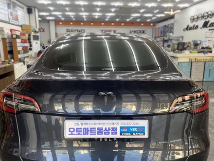 김해 테슬라썬팅 모델Y 스틸스그레이 브이쿨KH 썬팅조합 오토마트동상점 / 경남 김해