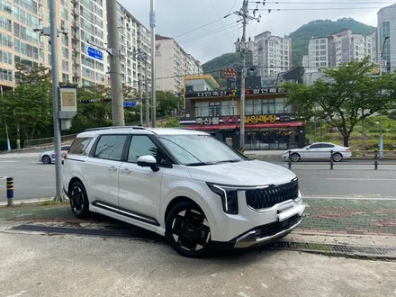 창원신차패키지 김해 2024카니발하이브리드 프리미엄 바닥장판 AG전동사이드스텝 브이쿨K 강력 열차단썬팅 장유 진영 / 경남 김해
