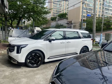 창원신차패키지 김해 2024카니발하이브리드 프리미엄 바닥장판 AG전동사이드스텝 브이쿨K 강력 열차단썬팅 장유 진영 / 경남 김해