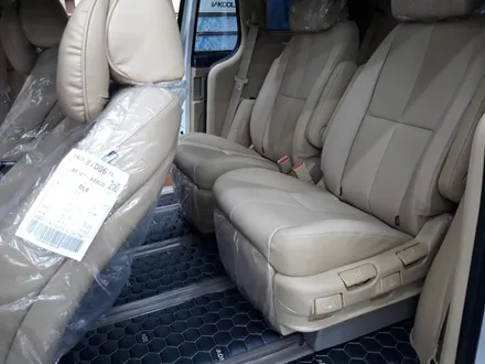 경남 김해썬팅[더뉴카니발 7인승 프리미엄 신차패키지]브이쿨썬팅,김해 블랙박스전문점 오토마트동상점 / 경남 김해