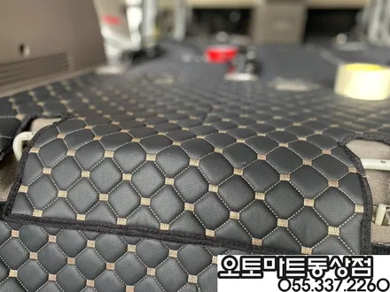 카니발(KA4)하이리무진 7인 차박레일 오버헤드콘솔LED버튼 후진등교체 브이쿨K 신차패키지까지~~김해브이쿨썬팅  랜드마스터루프박스/김해 창원 장유 진영 부산 양산 / 경남 김해