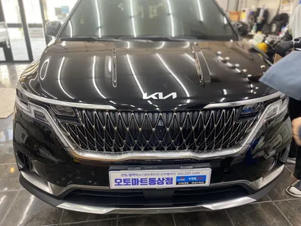 부산신차패키지 신차검수 카니발KA4 오로라블랙펄 프리미엄장판 브이쿨K GSC사이드스텝 머드가드 / 경남 김해