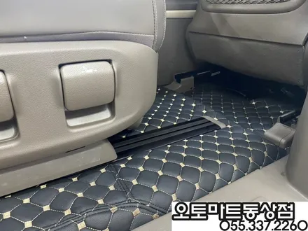카니발(KA4)하이리무진 7인 차박레일 오버헤드콘솔LED버튼 후진등교체 브이쿨K 신차패키지까지~~김해브이쿨썬팅  랜드마스터루프박스/김해 창원 장유 진영 부산 양산 / 경남 김해