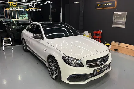 벤츠 C63AMG 크롬죽이기 랩핑 및 엠블럼 도색 / 안양시 동안구 관양동