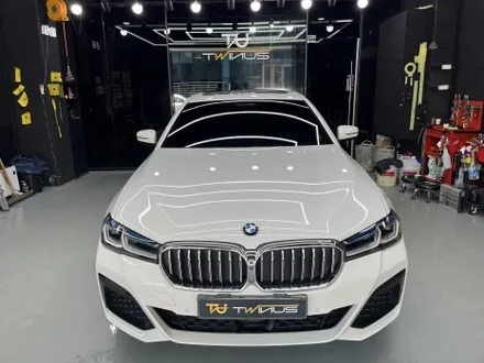 부천 랩핑, 빛을 흡수하는 파급력. BMW 5시리즈 고광택 무광 블랙. / 안양시 동안구 관양동