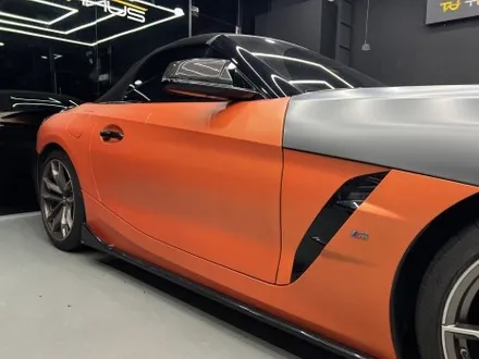 안산 BMW Z4 랩핑, M40i 차량에 시공이 까탈스러운 무광 크롬 로마니 레드 셋업! / 안양시 동안구 관양동