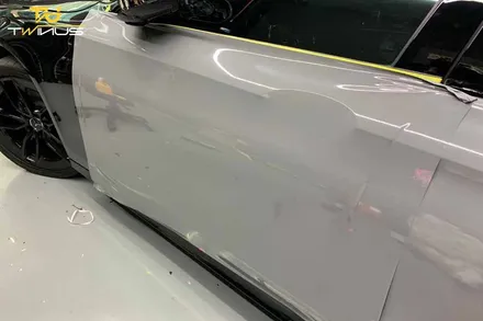 벤츠 E53AMG 전체랩핑 에이버리 락그레이 시공 / 안양시 동안구 관양동