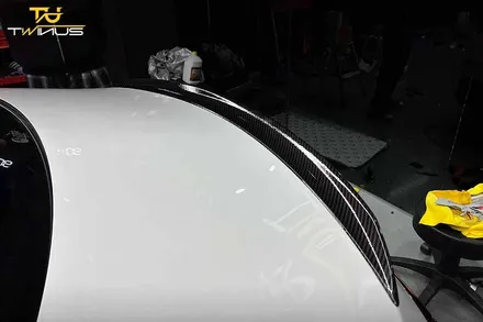 벤츠CLA45S AMG 3M 4D 유광카본 부분랩핑 및 블랙유광 루프스킨 / 안양시 동안구 관양동