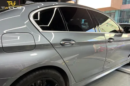 BMW G30 520d 사틴블랙 전체랩핑 / 안양시 동안구 관양동