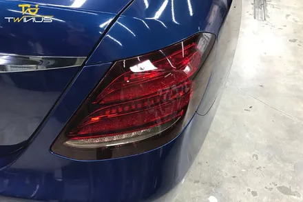 벤츠E클래스 E220d 랩핑 유광메탈릭다크블루 시공기 / 안양시 동안구 관양동