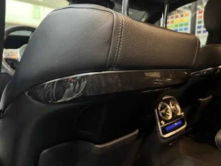 수원 랩핑. 카본 필름으로 스포티함을 과시해낸 W222 S63 AMG. / 안양시 동안구 관양동
