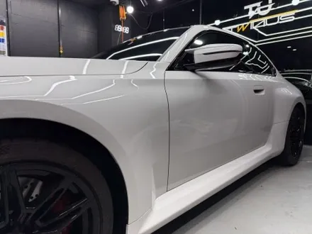 안양 랩핑, BMW G87 M2! 같은 무채색이어도 \'고광택 무광 화이트\'는 다른 분위기를 선사합니다. / 안양시 동안구 관양동