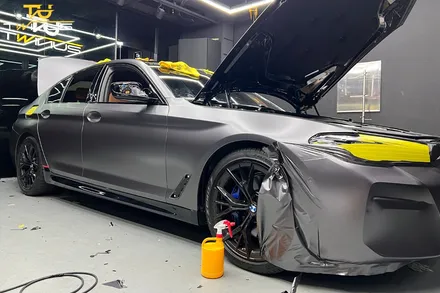 BMW520i 사틴다크그레이 전체랩핑 / 안양시 동안구 관양동