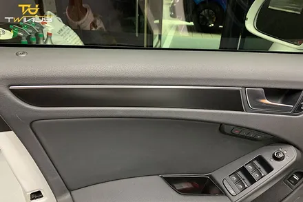아우디A4 실내랩핑 에이버리 사틴블랙 시공 / 안양시 동안구 관양동