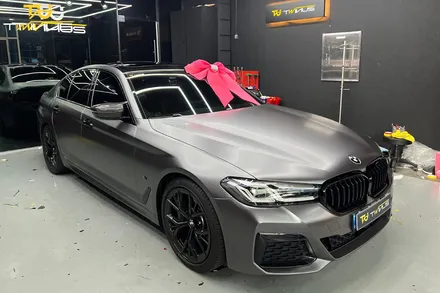 BMW520i 사틴다크그레이 전체랩핑 / 안양시 동안구 관양동