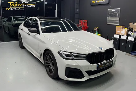 안양랩핑 BMW5시리즈 루프스킨 및 크롬죽이기 랩핑 / 안양시 동안구 관양동