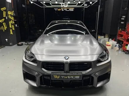 안산 랩핑, 또다시 BMW G87 M2 이번엔 사틴 다크 그레이. 절제된 우아함과 품격. / 안양시 동안구 관양동