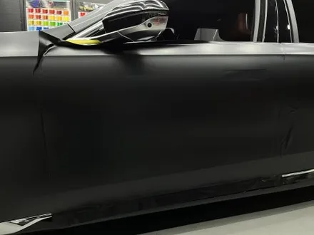 안양 랩핑, BMW 7시리즈만의 멋을 \'고광택 사틴 블랙\'으로 재정의하다. / 안양시 동안구 관양동