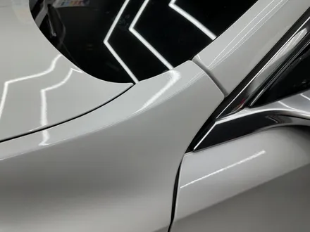 BMW 740i 투톤 랩핑, 다이아 펄 블랙 색상으로 7시리즈 차량에 세련됨을 심다. 인천 부천 랩핑. / 안양시 동안구 관양동