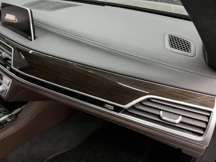 분당 수지 랩핑, BMW 740Li. 극에서 극으로, 어둠에서 빛으로. / 안양시 동안구 관양동