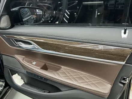분당 수지 랩핑, BMW 740Li. 극에서 극으로, 어둠에서 빛으로. / 안양시 동안구 관양동