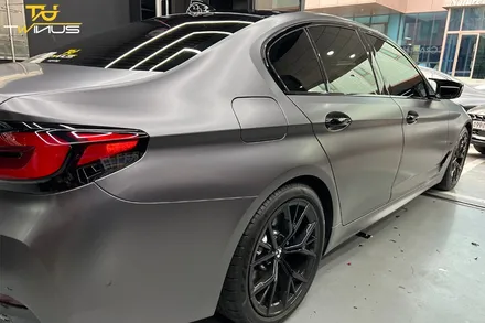 BMW520i 사틴다크그레이 전체랩핑 / 안양시 동안구 관양동