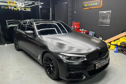 BMW G30 520d 사틴블랙 전체랩핑 / 안양시 동안구 관양동