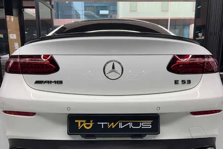 벤츠 E53AMG 리얼카본 부분랩핑 및 블랙유광 루프스킨 / 안양시 동안구 관양동