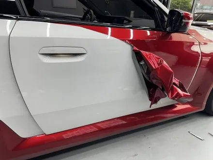 안산 랩핑, BMW G87 M2 사고 보험수리로서 전체 시공. 뱀파이어 레드! / 안양시 동안구 관양동