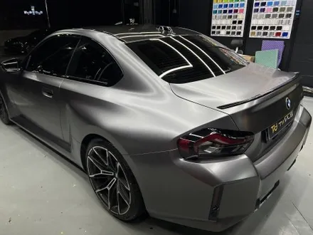 안산 랩핑, 또다시 BMW G87 M2 이번엔 사틴 다크 그레이. 절제된 우아함과 품격. / 안양시 동안구 관양동