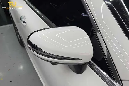 벤츠 E53AMG 리얼카본 부분랩핑 및 블랙유광 루프스킨 / 안양시 동안구 관양동