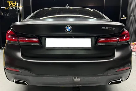 BMW G30 520d 사틴블랙 전체랩핑 / 안양시 동안구 관양동