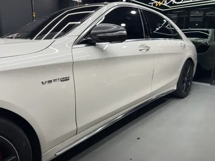 수원 랩핑. 카본 필름으로 스포티함을 과시해낸 W222 S63 AMG. / 안양시 동안구 관양동