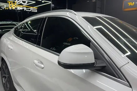BMWX6 루프스킨 및 크롬죽이기 그리고 포인트랩핑 / 안양시 동안구 관양동