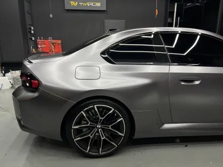 안산 랩핑, 또다시 BMW G87 M2 이번엔 사틴 다크 그레이. 절제된 우아함과 품격. / 안양시 동안구 관양동