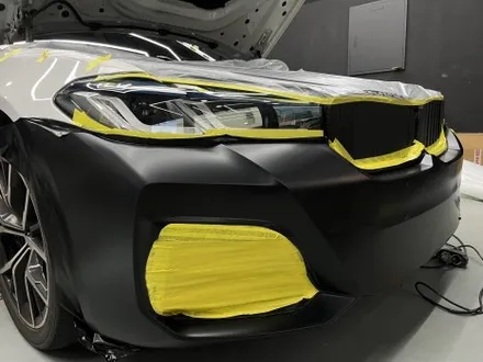 부천 랩핑, 빛을 흡수하는 파급력. BMW 5시리즈 고광택 무광 블랙. / 안양시 동안구 관양동