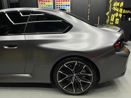 안산 랩핑, 또다시 BMW G87 M2 이번엔 사틴 다크 그레이. 절제된 우아함과 품격. / 안양시 동안구 관양동