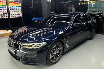안양랩핑 BMW520i 사틴블랙 전체랩핑 무게감있는 포스 연출 / 안양시 동안구 관양동