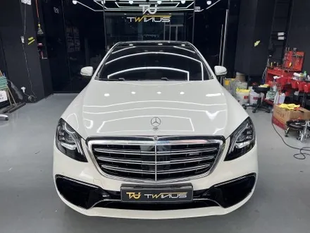 수원 랩핑. 카본 필름으로 스포티함을 과시해낸 W222 S63 AMG. / 안양시 동안구 관양동
