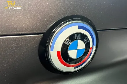 BMW X6 M50i 사틴다크그레이 전체랩핑 및 유광블랙 크롬죽이기 / 안양시 동안구 관양동